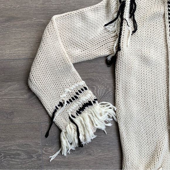 For Love and Lemons Knitz Denver Cardigan Sweater Chunky Knit Fringe Ivory - Picture 5 of 16